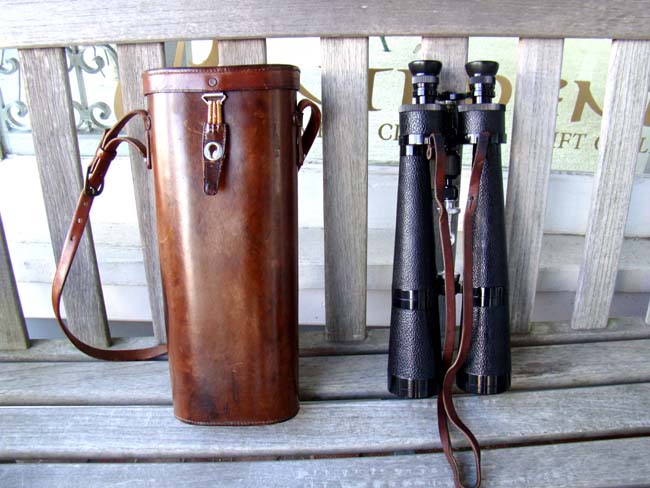 An exceptionally fine pair of Zeiss high power binoculars with gorgeous original leather case circa 1925 — image 2
